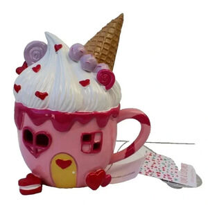 New Light Up Valentine’s Day Whipped Cream Cup House Hearts Room Decoration